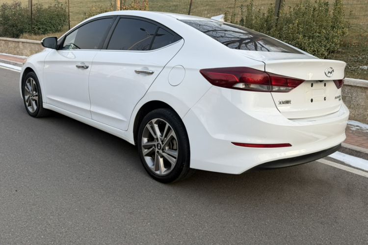 Used Hyundai Elantra 2018 1.6L Automatic 15th Anniversary Special Edition
