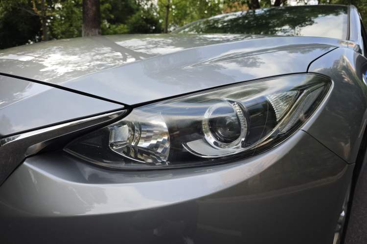 Used Mazda Mazda 3 Axela 2016 Sedan 1.5L Automatic Luxury Model
