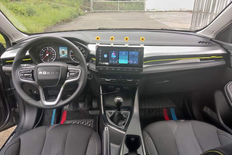 Used Roewe i5 2021 1.5L Manual Platinum Edition
