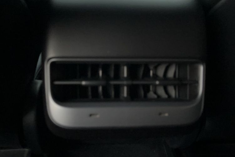 Used Tesla Model Y 2021 Long-Range All-Wheel-Drive Version
