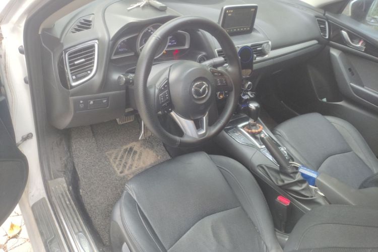 Used Mazda Mazda 3 Axela 2014 Sedan 1.5L Automatic Luxury Model