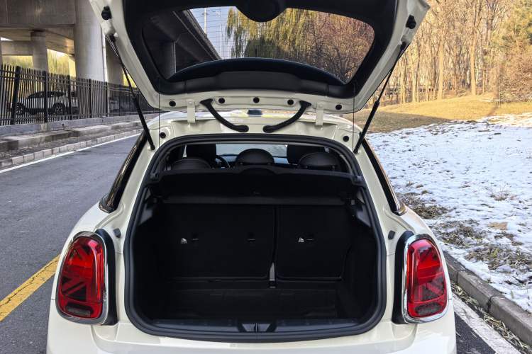 Used  MINI 2021 1.5T ONE PLUS Five-Door Edition
