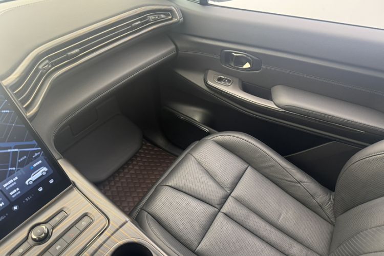 Used Nio ES8 2020 415 km Range 7-Seater Version
