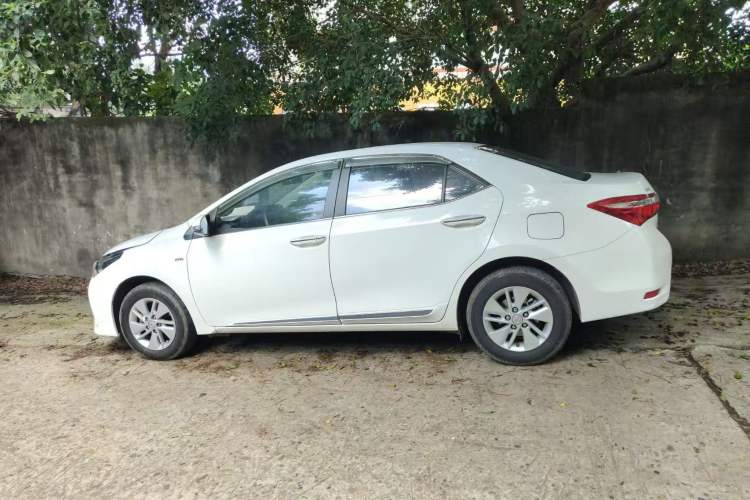 Used Toyota Corolla 2014 1.6L CVT GL-i
