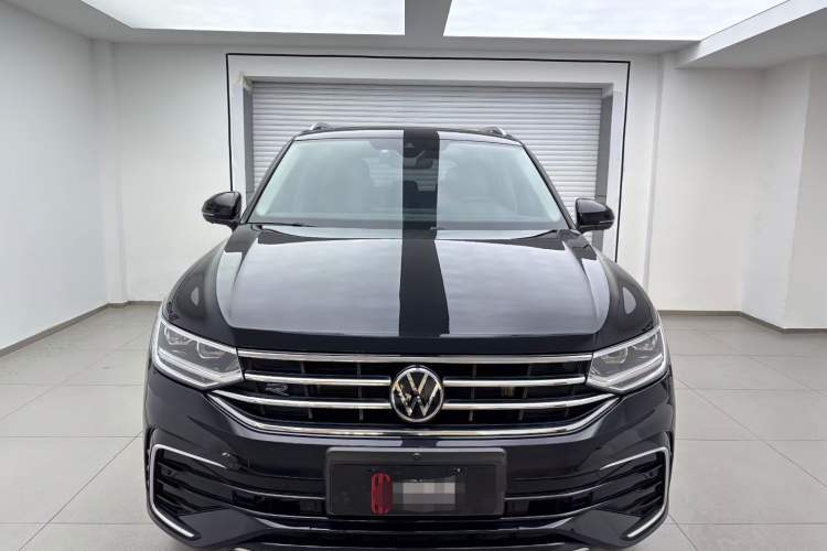 Used Volkswagen Tiguan L 2023 330TSI Automatic Two-Wheel Drive R-Line Enjoyment Edition
