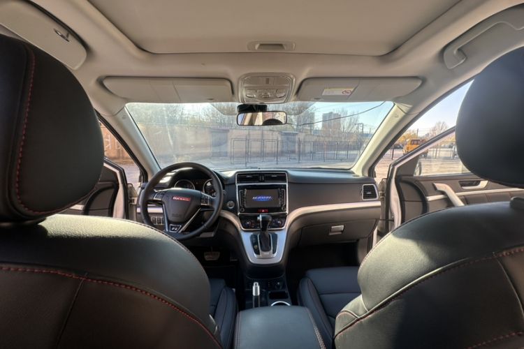 Used Haval H6 2015 Sport Edition 1.5T Automatic Two-Wheel Drive Luxury Model