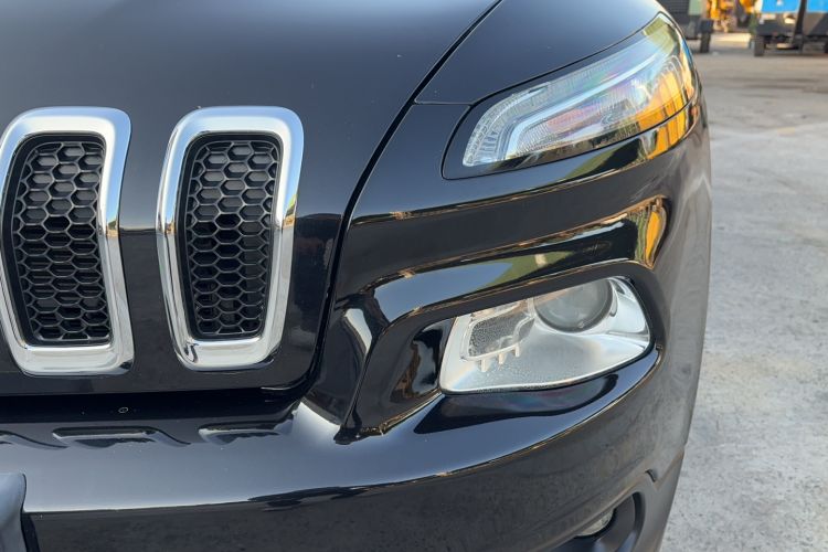 Used  Cherokee 2017 2.0L Superior Edition
