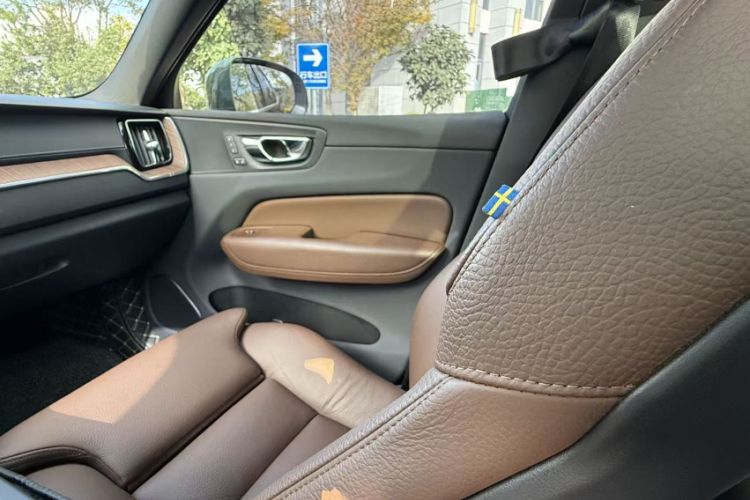 Used Volvo XC60 2021 T5 4x4 Smart Luxury Edition
