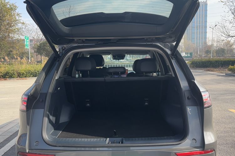 Used  E5 2024 530km Starship Edition
