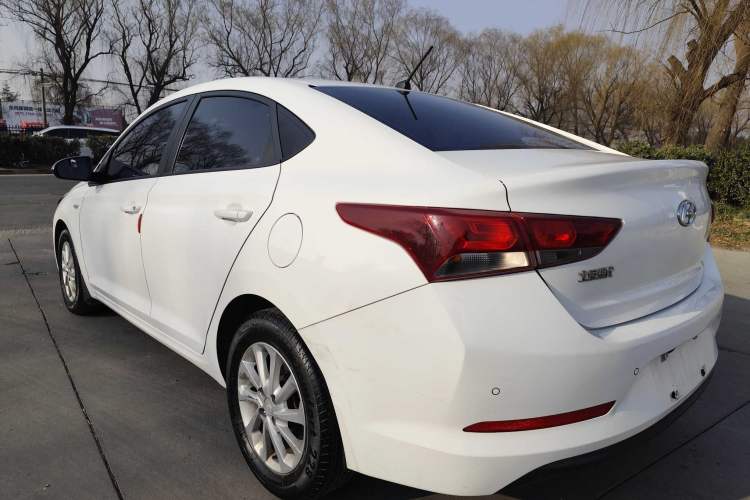 Used Hyundai Verna 2016 1.4L Automatic Cool Edition GLS
