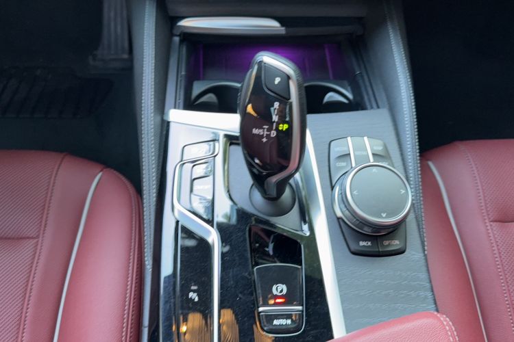 Used BMW 5 Series 2022 Second Facelift 530Li Leading Edition M Sport Package
