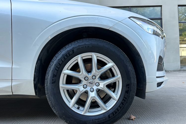 Used Volvo XC60 2019 T5 4x4 Smart Edition China VI Standard
