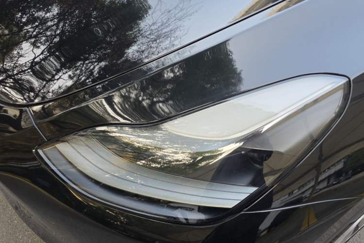 Used Tesla Model Y 2021 Standard Range Rear-Wheel Drive Version