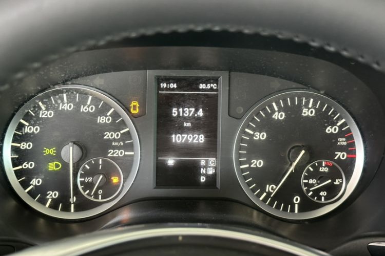 Used Mercedes-Benz Vito 2016 2.0T Elite Edition
