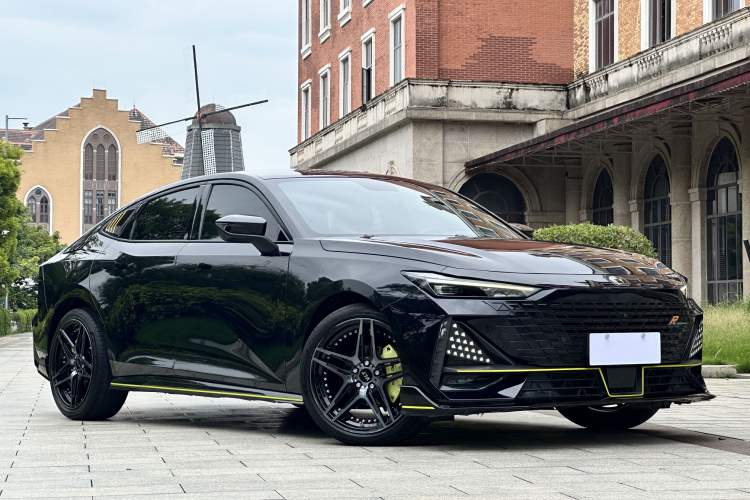 Used Changan UNI-V 2022 1.5T Sport Edition
