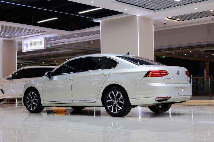 Used Volkswagen Magotan 2018 330TSI DSG Luxury Model