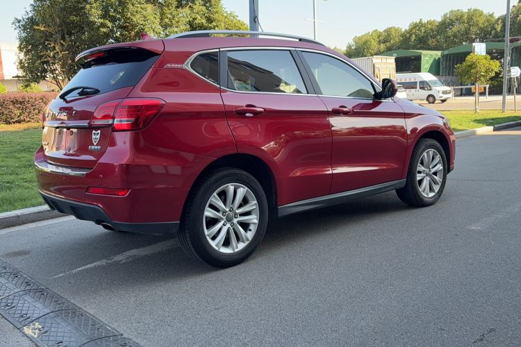 Used Haval H2 2016 Red-Label 1.5T Automatic Two-Wheel Drive Luxury Model
