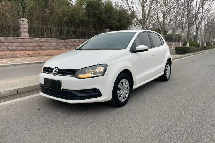 Used Volkswagen Polo 2016 1.4L Manual Fashion Model