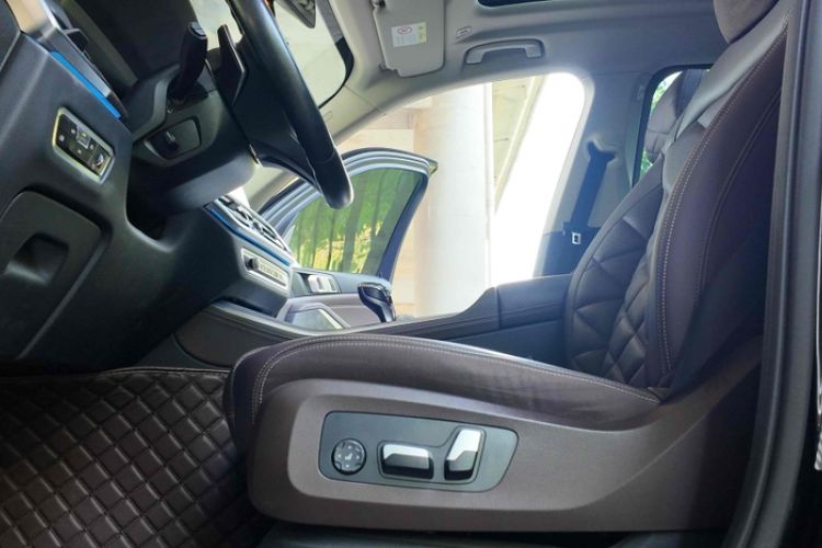 Used BMW X5 2022 Restyled xDrive 30Li Luxury Version M Sport Package