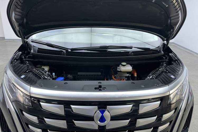 Used Denza D9 2022 DM-i 970 Four-Wheel Drive Flagship Model