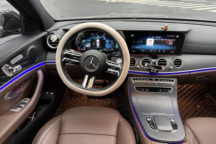 Used Mercedes-Benz E-Class New Energy 2023 E 350 e L Plug-in Hybrid Sports Sedan
