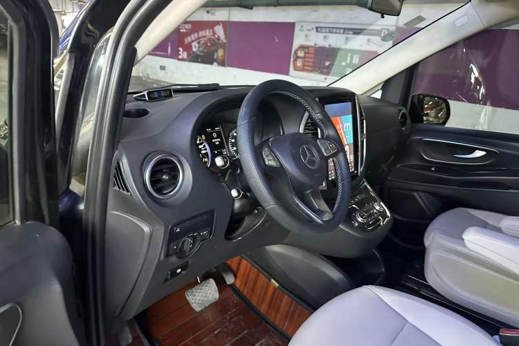 Used Mercedes-Benz Vito 2016 2.0T Business Edition
