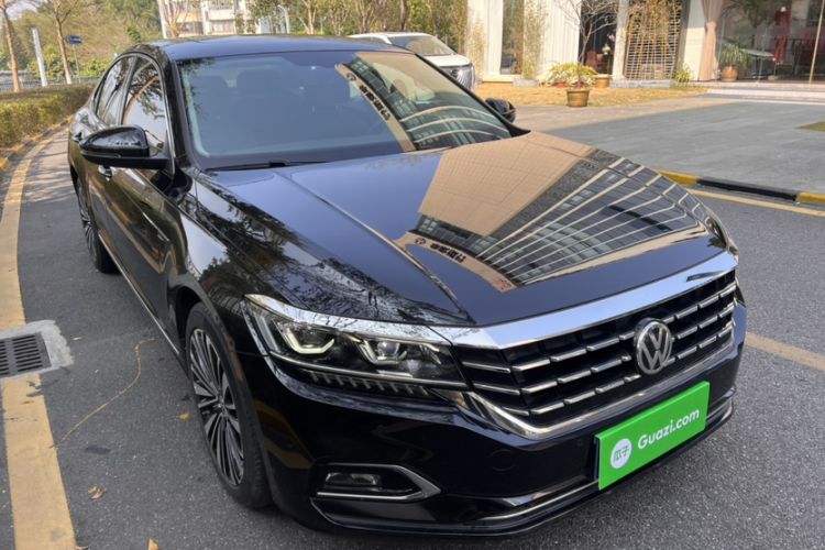 Used Volkswagen Passat 2019 330TSI Luxury Edition China VI Standard

