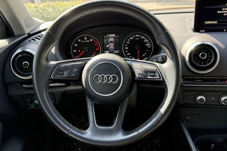 Used Audi A3 2018 30th Anniversary Edition Sportback 35 TFSI Fashion Model
