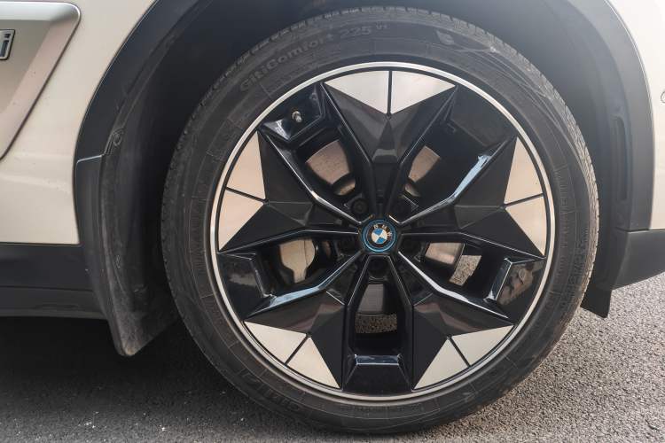 Used BMW iX3 2021 Leading Type
