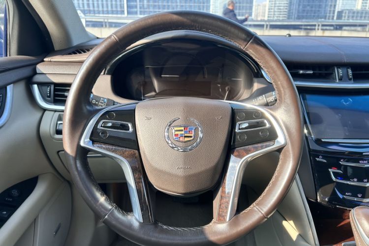 Used Cadillac XTS 2014 28T Comfort Version
