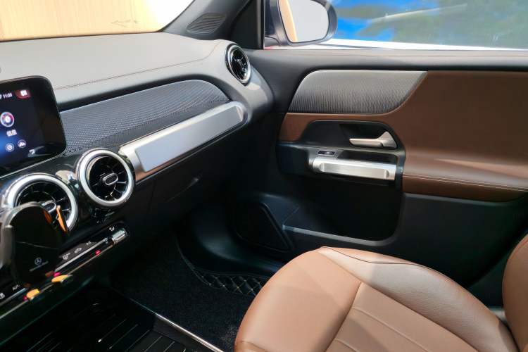 Used Mercedes-Benz GLB 2023 GLB 200 Fashion Model
