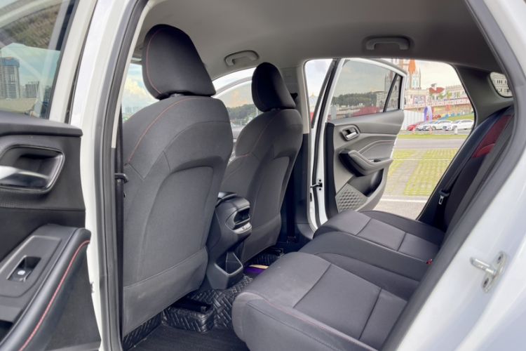 Used MG 5 2021 180 DVVT CVT Youthful Style Edition
