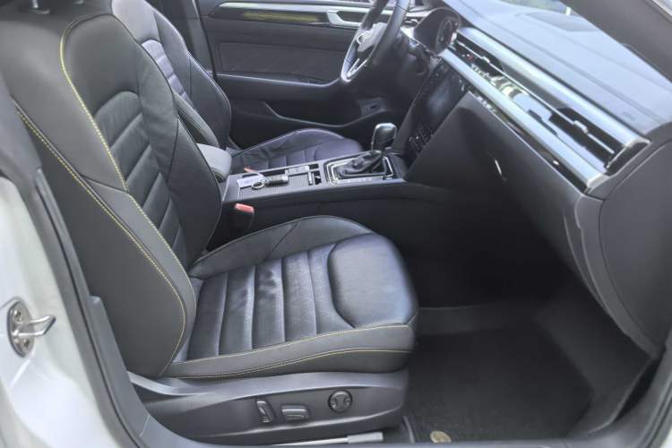 Used Volkswagen FAW-Volkswagen CC 2023 380TSI Striking Edition
