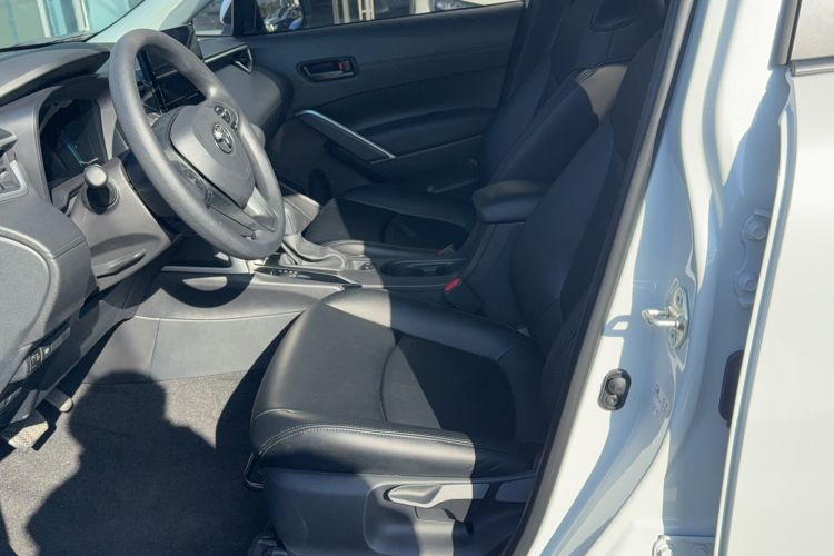 Used Toyota Corolla Cross 2024 2.0L Pioneer Edition
