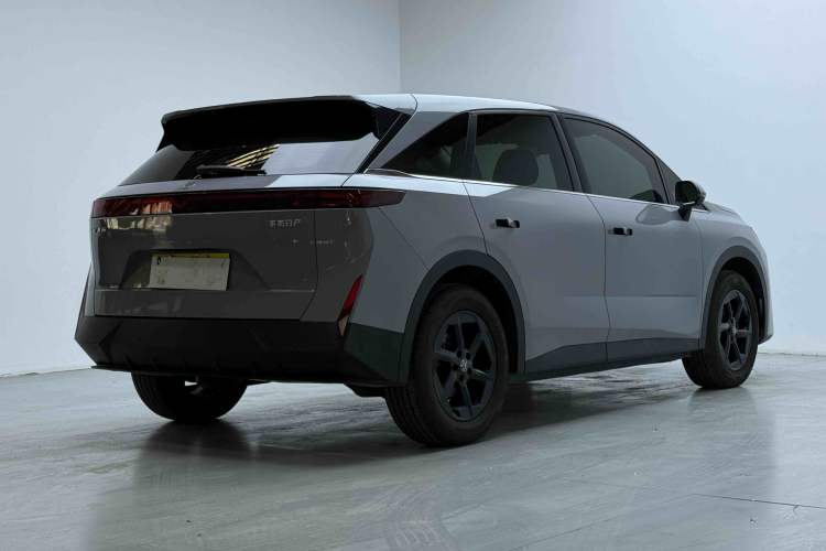 Used Venucia VX6 2024 520 Travel Edition
