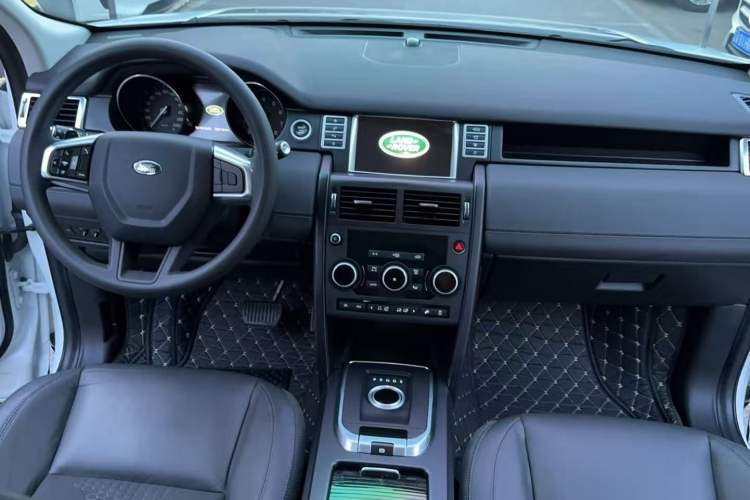 Used Land Rover Discovery Sport 2016 2.0T S
