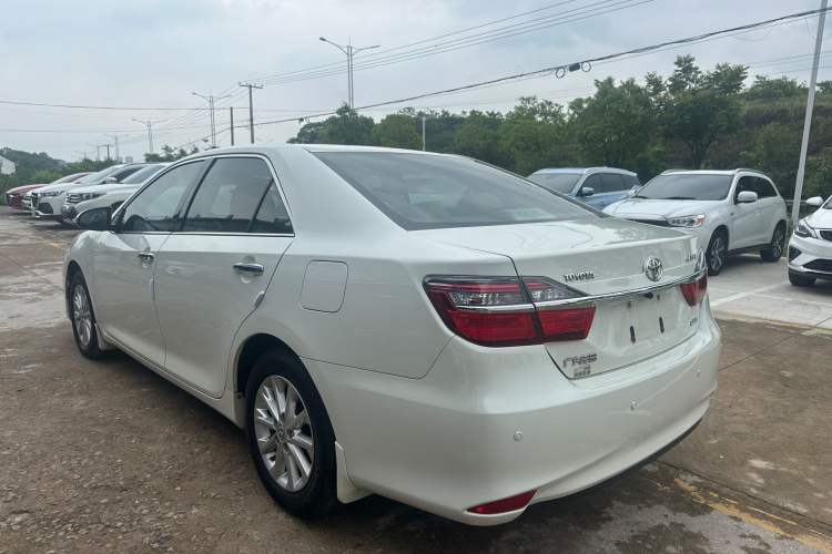 Used Toyota Camry 2016 2.0G 10th Anniversary Leading Edition
