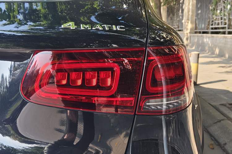 Used Mercedes-Benz GLC 2020 GLC 260 L 4MATIC Dynamic Model