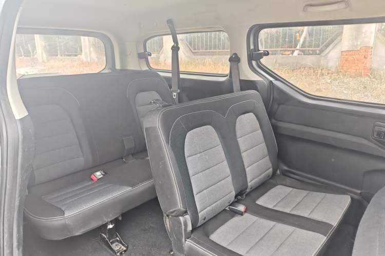Used Wuling Zhengcheng 2021 1.5T Manual Comfort Version
