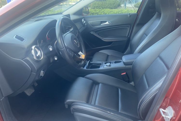 Used Mercedes-Benz GLA 2017 GLA 200 Fashion Model
