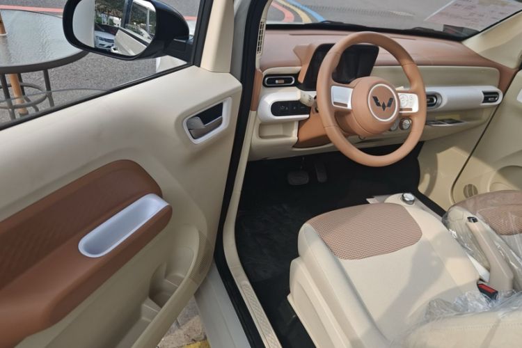 Used Wuling Hongguang MINIEV 2024 3rd Generation 215km Youth Edition
