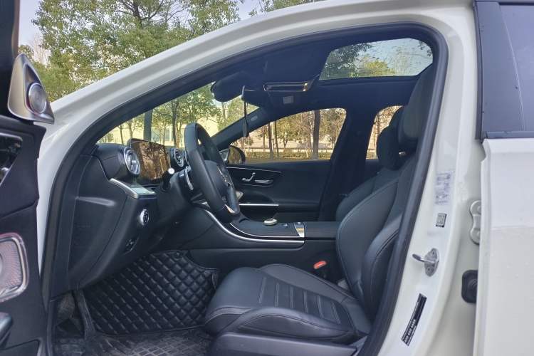 Used Mercedes-Benz C-Class 2023 Second Facelift C 260 L Starry Night Sports Edition
