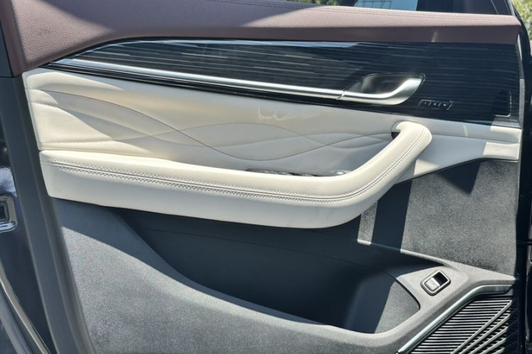 Used Geely Auto Monjaro L 2024 2.0TD High-Power Automatic Two-Wheel Drive Yunqi Version
