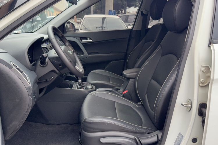 Used Hyundai ix25 2015 1.6L Automatic Two-Wheel Drive Smart GLS Trim
