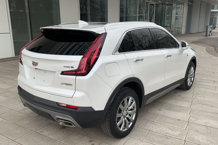 Used Cadillac XT4 2020 28T Two-Wheel-Drive Leading Version