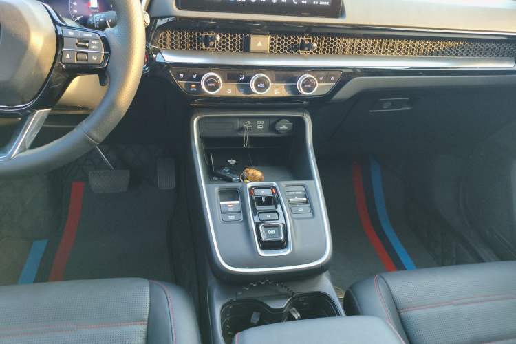 Used Honda CR-V 2024 2.0L eHEV Two-Wheel Drive Smart Edition
