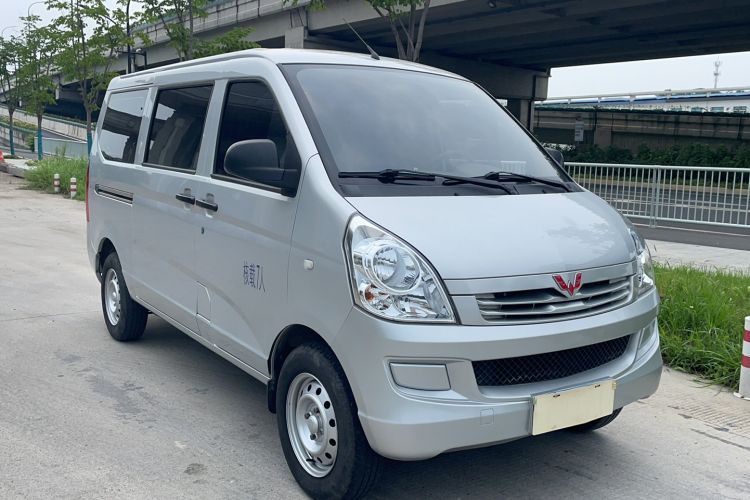 Used Wuling Rongguang S 2023 1.5L Base Version 5/7 Seats
