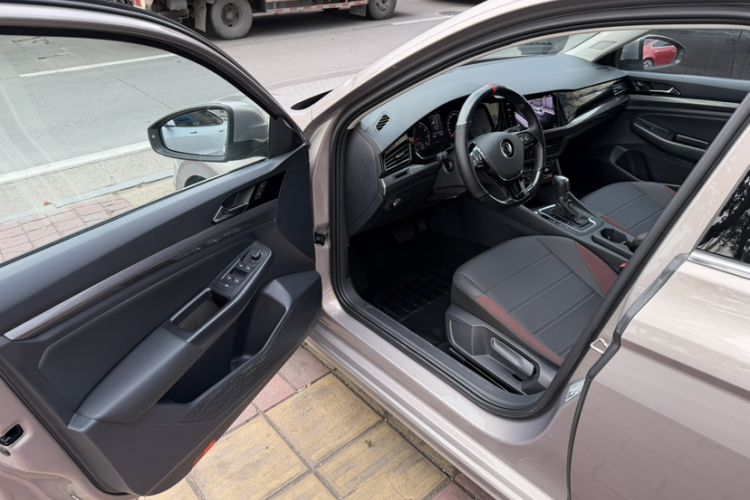 Used Volkswagen Bora 2021 1.5L Automatic Elite Smart Connect Edition
