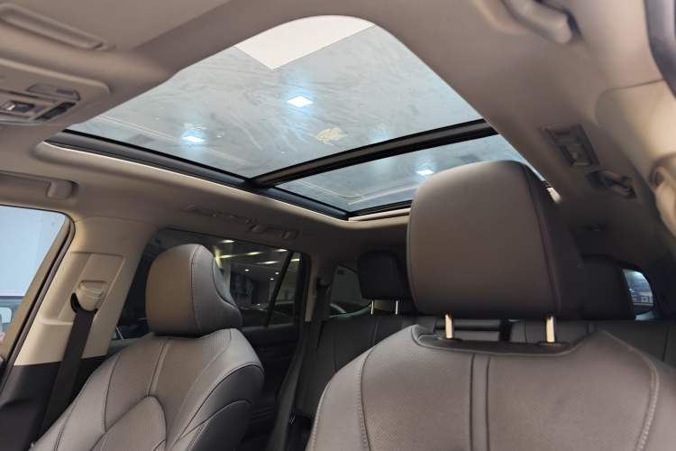 Used Toyota Highlander 2022 Dual-Engine 2.5L Four-Wheel Drive Supreme Edition 7-Seater
