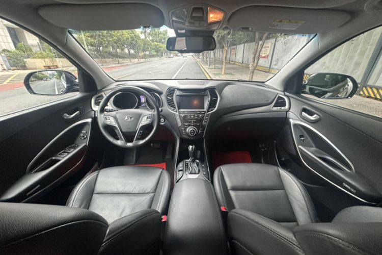 Used Hyundai Grand SantaFe 2017 3.0L 7-seat Four-Wheel-Drive Flagship Edition
